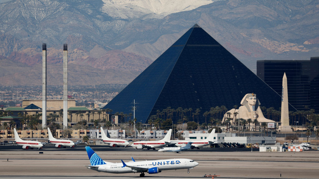 Flight rerouted after passenger threatened to hijack plane — Decatur Community news